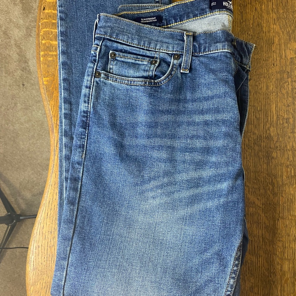 Hollister Blue Relaxed Jeans Classic Denim Style